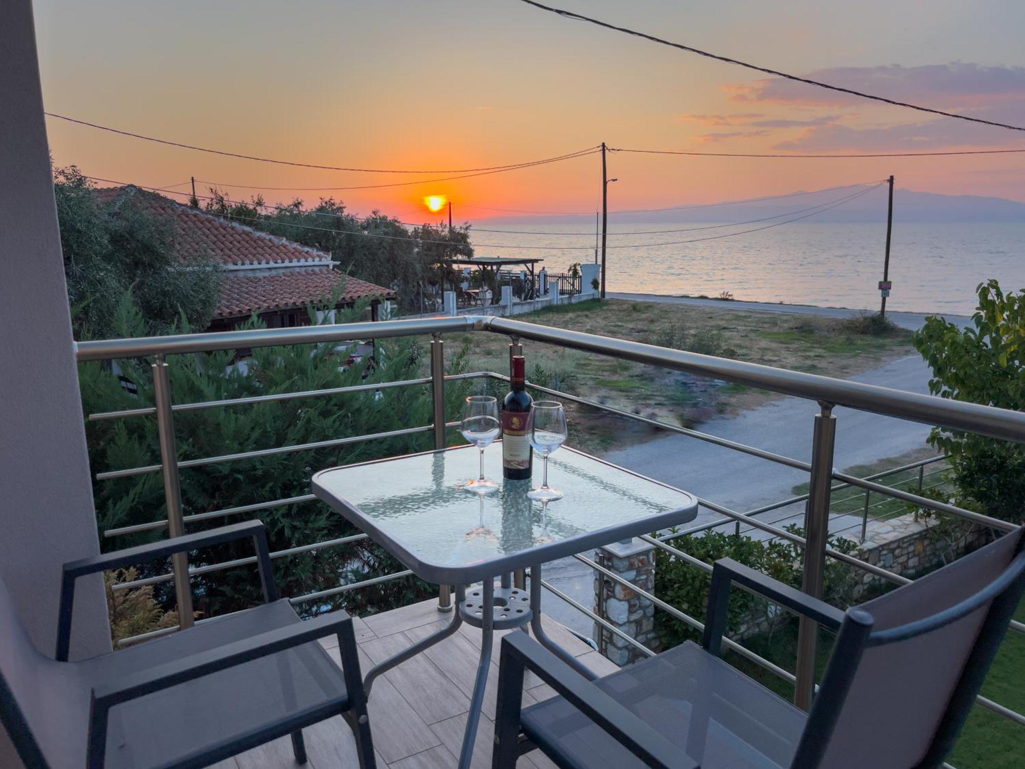 Yalos Beach Maisonettes Skala Sotiros Exterior foto